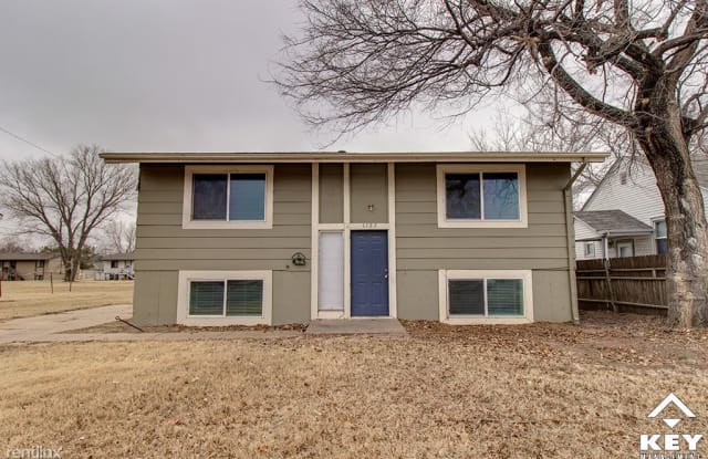 1127 N Richmond Ave - 1127 N Richmond Ave, Wichita, KS 67203