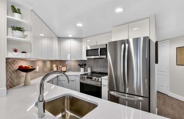 Richmond Square Apartments photos photos