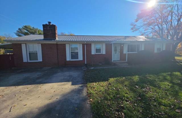 Spacious 3 Bedroom Home with Limited-Time $500 Move-In Special photos photos