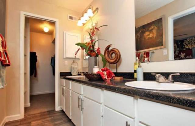 14342 Nacogdoches Rd Gallery 1