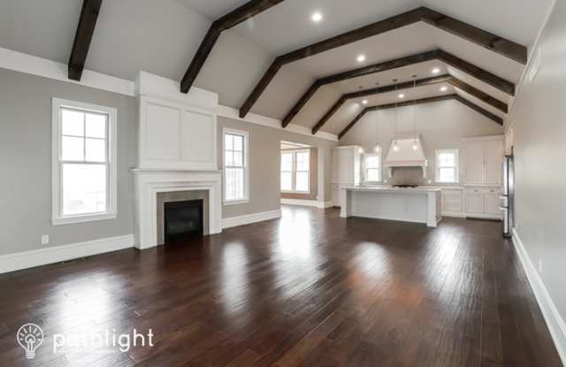 9742 Shady Bend Road Gallery 2