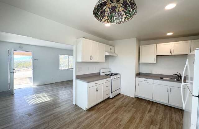 Clean and Lovely 2 Bedroom 1 Bathroom photos photos