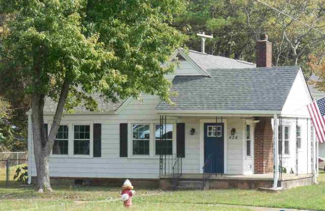 424 Memorial Drive photos photos