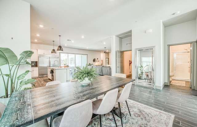 819 Pinnacle Drive W Gallery 3
