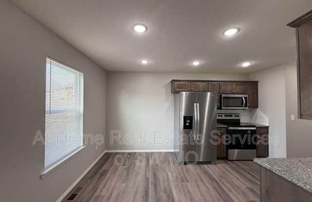 820 E Watermill Cir Gallery 4