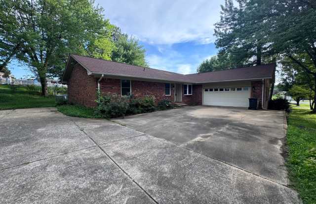 House -3 bedroom 2 bath in Lone Oak Gallery 3