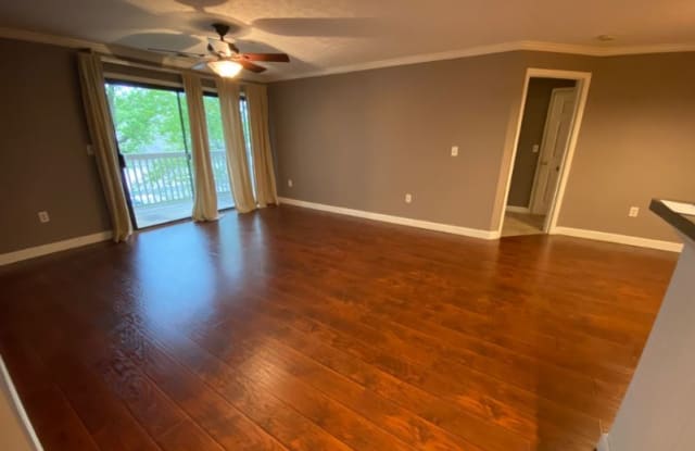 6729 Meadow Creek Dr Unit 205 - 6729 Meadow Creek Drive, Columbus, OH 43235