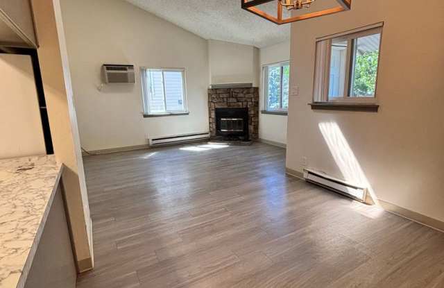 2-Bedroom Unit with Modern Finishes & Gas Fireplace! Available Now! Gallery 4