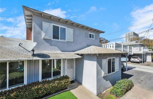 664 Center Street - 664 Center Street, Costa Mesa, CA 92627
