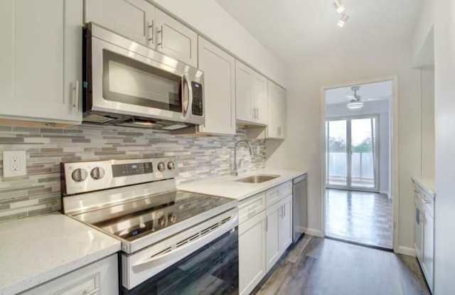 377 S Harrison Street photos photos