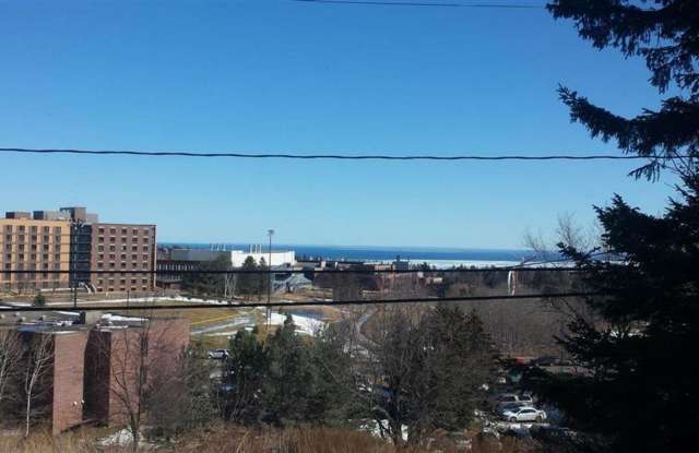 Duluth, MN - 4 bedroom - 2 bathroom Gallery 3