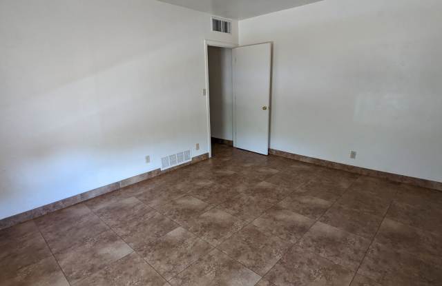 Duplex Unit for Rent Gallery 4