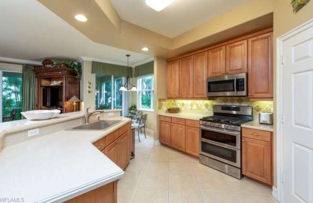 2000 Tarpon Bay DR N Gallery 4