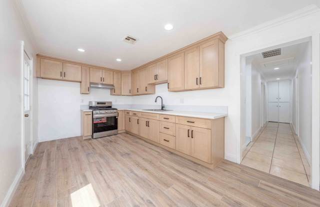 NEWLY RENOVATED 3 Bedroom in Prime Location photos photos