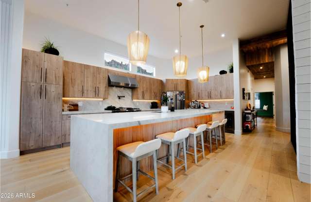 11529 E DESERT HOLLY Drive Gallery 2