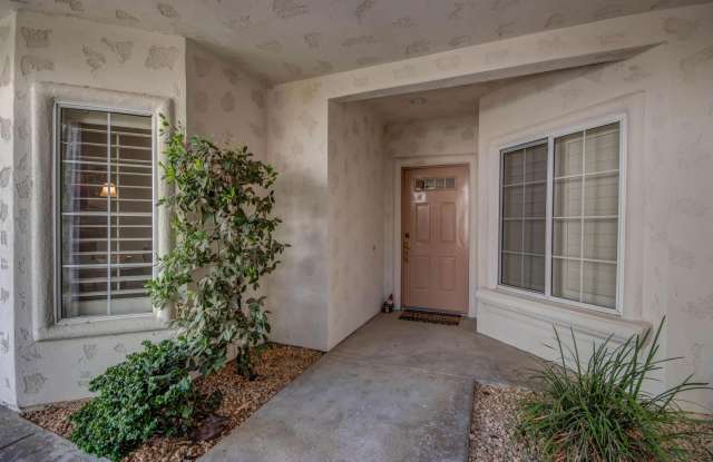 237 Vista Royale Circle W Gallery 4