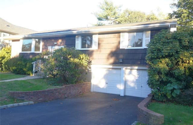 6 Livingston Avenue - 6 Livingston Avenue, Jericho, NY 11753