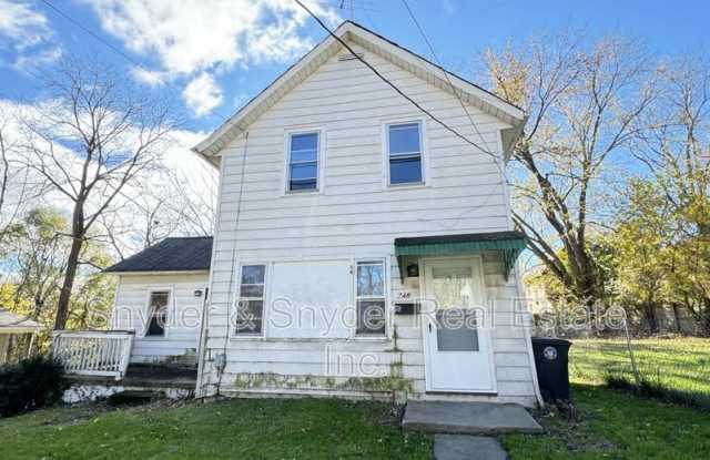 748 Corley Street - 748 Corley Street, Akron, OH 44306