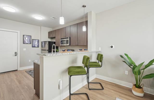 605 West End photos photos