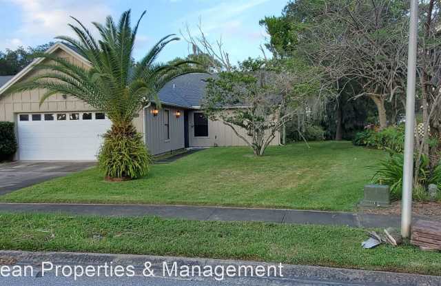 726 Pine Shores Circle Gallery 2