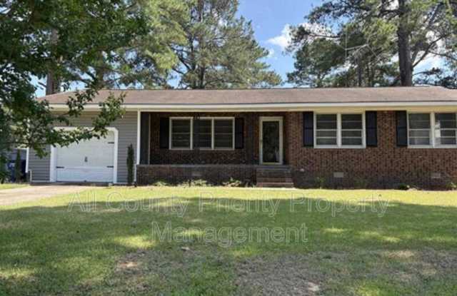 513 W Jones Ave. - 513 Jones Avenue, Selma, NC 27576
