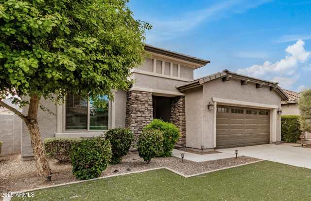 4670 N 204TH Lane photos photos