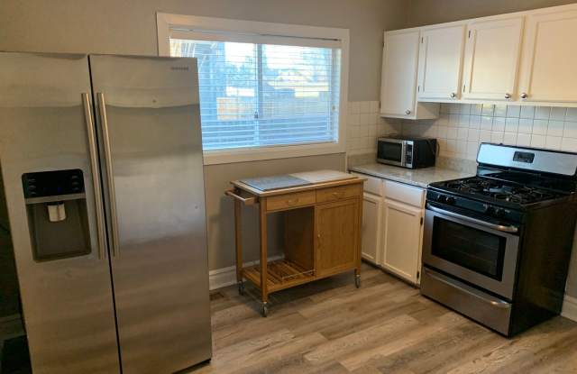 Spacious 4-Bedroom Home in Berkeley – Great Value! Rent: $3,995/month | Pet-Friendly | Contact us today! photos photos