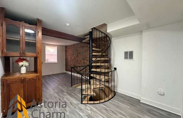 Move in by March 31st - Pick your move in incentive: A TV, 1 month free on a 13th month lease, or a $200 giftcard! photos photos