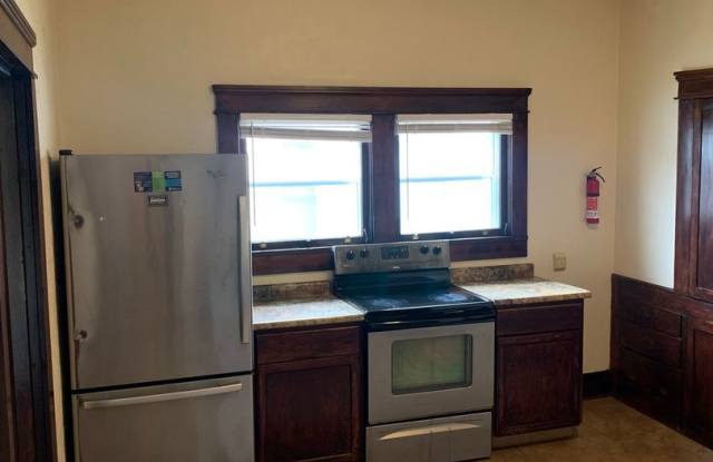 Great 4 Bed Home! Charming Original Wood Features! (can house 5) **August 2027** Gallery 4