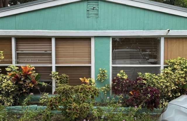 1482 NE 177th St - 1482 Northeast 177th Street, North Miami Beach, FL 33162