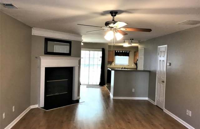 1792 Devon Drive South West Gallery 3