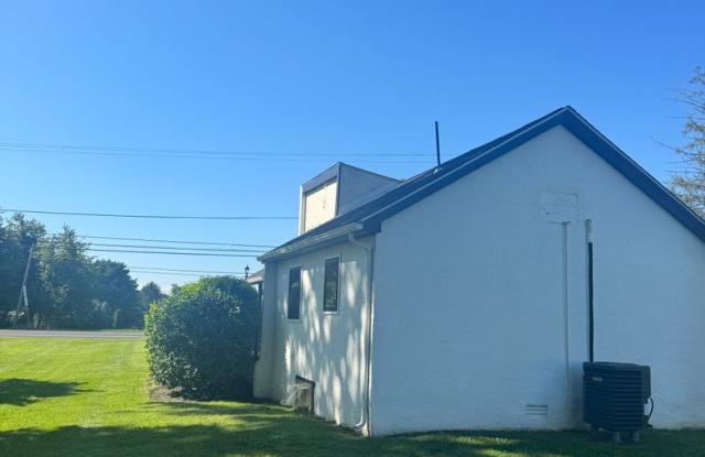 4793 W Lincoln Highway Gallery 3