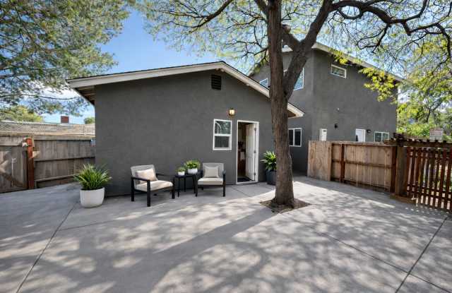 2 bed 1 Bath on Adobe photos photos