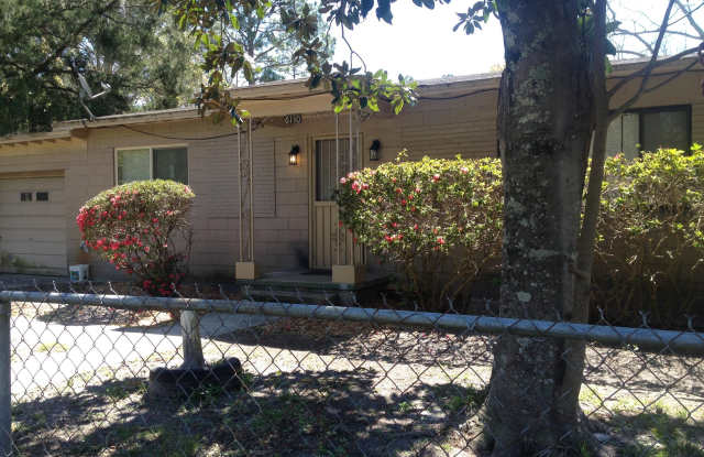 6110 MONCRIEF RD W - 6110 Moncrief Road West, Jacksonville, FL 32219