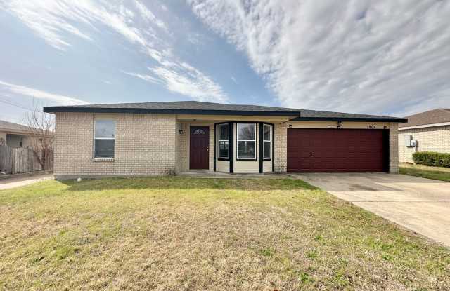 Price Drop! Viewable Now! photos photos