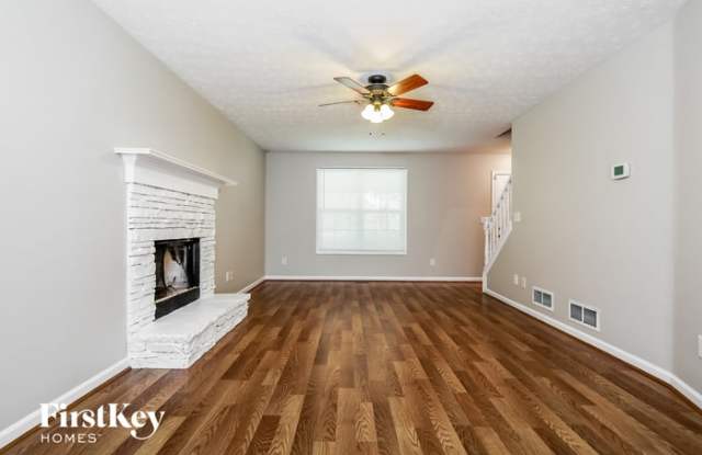 5151 Meridian Lake Drive Gallery 3