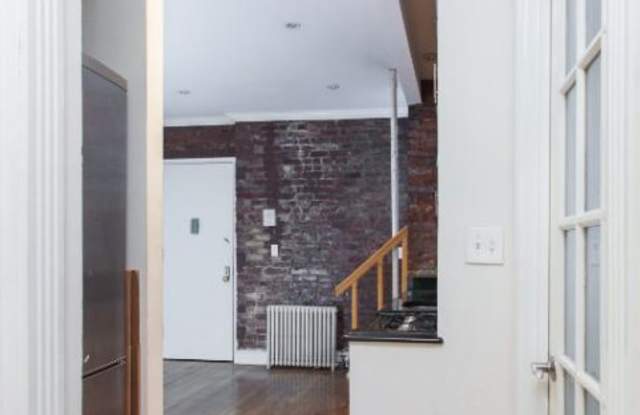 400 E 13th St Gallery 3
