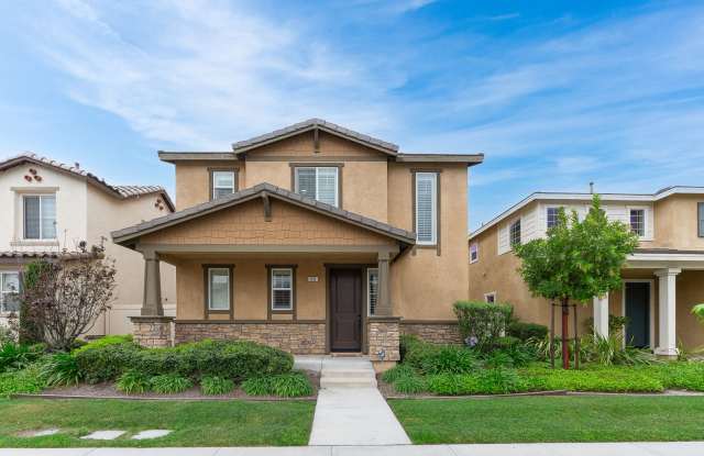 Beautifully Maintained 3 Bed, 2.5 Bath Home in Prime RiverPark Location photos photos