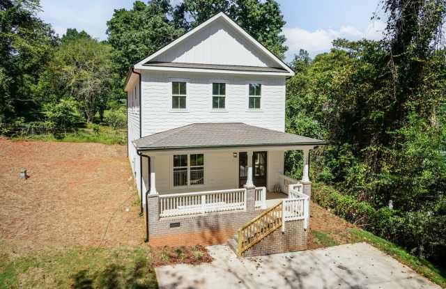 Brand New Construction Four Bedroom Home Gallery 3