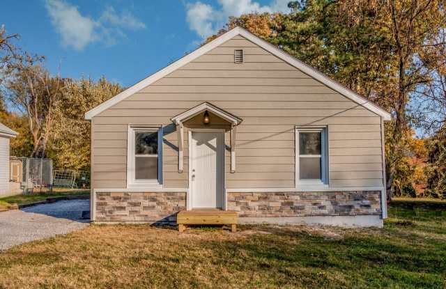 1006 Jefferson St - 1006 Jefferson Street, Columbia, MO 65203
