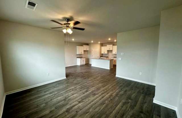 Spacious 4BR House in Grovetown Gallery 1