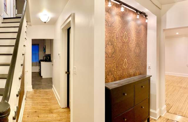4002 Chatham Street Gallery 2