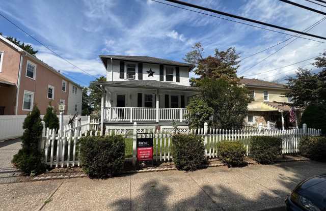 976 UPPER GULPH ROAD photos photos