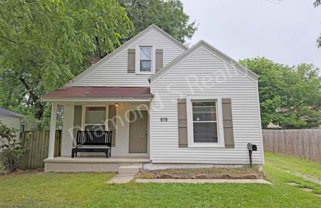 Beautifully Updated 4 Bedroom Home Available Now photos photos Beautifully Updated 4 Bedroom Home Available Now photos photos