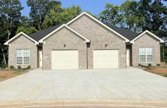 943 Rodeo Ln photos photos