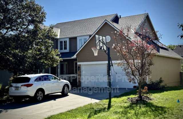 3215 Nottingham Ct Gallery 2