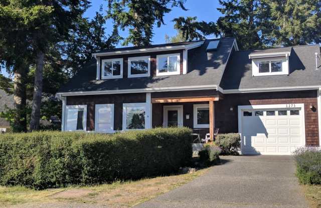 Custom Admirals Cove Home! - 1273 South Halsey Drive, Island County, WA 98239
