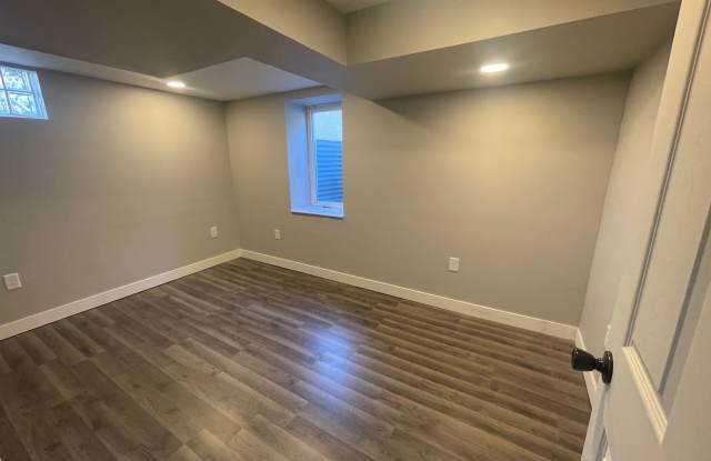 Charming 4bd. Tons of storage and 2 car garage! Gallery 4