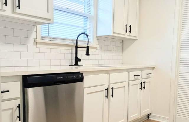 Fully Renovated 3 BR, 1 BA Home with Detached 2-Car Garage! photos photos Fully Renovated 3 BR, 1 BA Home with Detached 2-Car Garage! photos photos