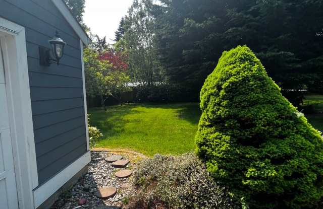 Lovely Home close to West Beach! Gallery 4